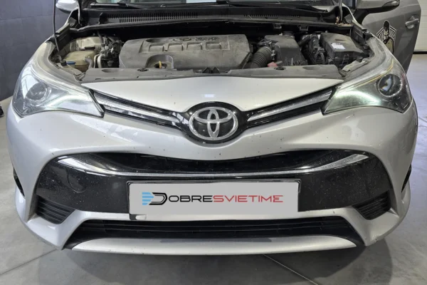 dobre-svietime-toyota-avensis-4